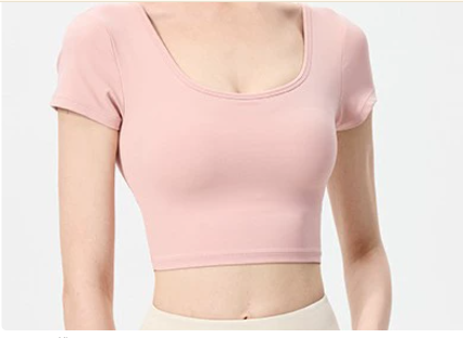 Haut de yoga rembourré — effet nuage léger