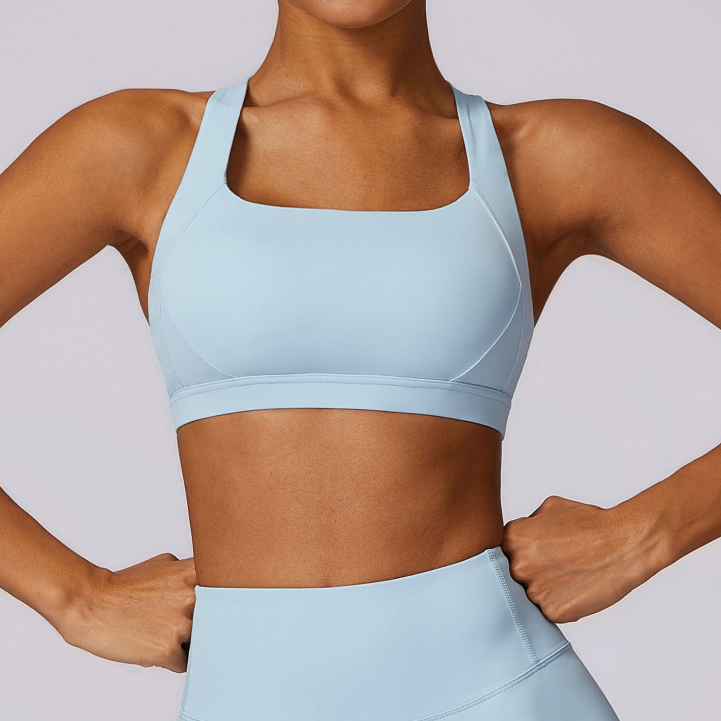 Soutien-gorge de sport moulant — effet nuage et confort optimal