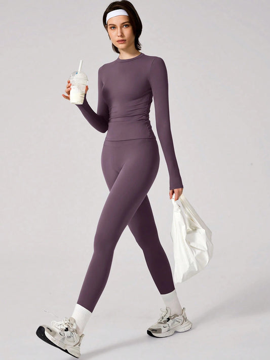 Ensemble de yoga transfrontalier — confort moderne